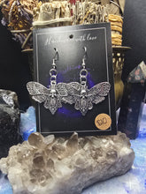 Load image into Gallery viewer, Silver Earrings
