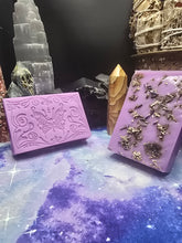 Load image into Gallery viewer, Goats Milk soap
