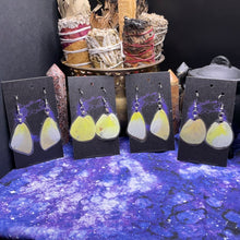 Load image into Gallery viewer, Lemon Emigrant Earrings

