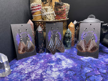 Load image into Gallery viewer, The Chocolate Tiger Earrings
